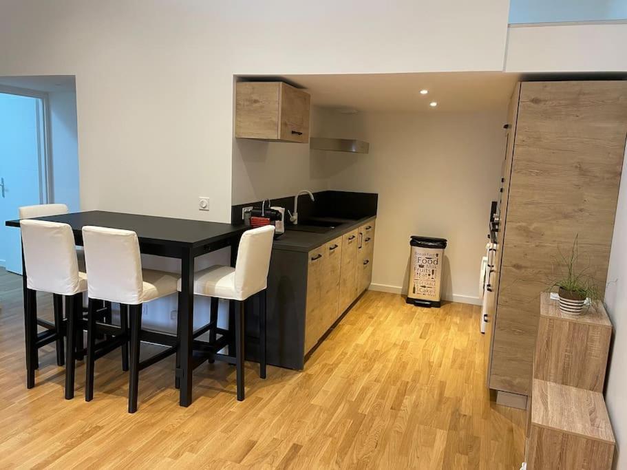 Appartement Atypique Et Fraichement Renove Saint-Vallier  Εξωτερικό φωτογραφία